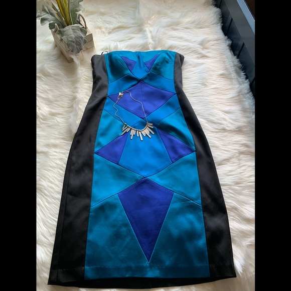 JAX DRESS - Picture 2 of 14
